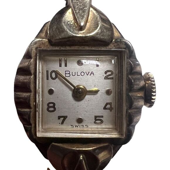Working MCM Vintage Dainty Bulovo Wind Up Women’s Watch Time Piece - Picture 1 of 4